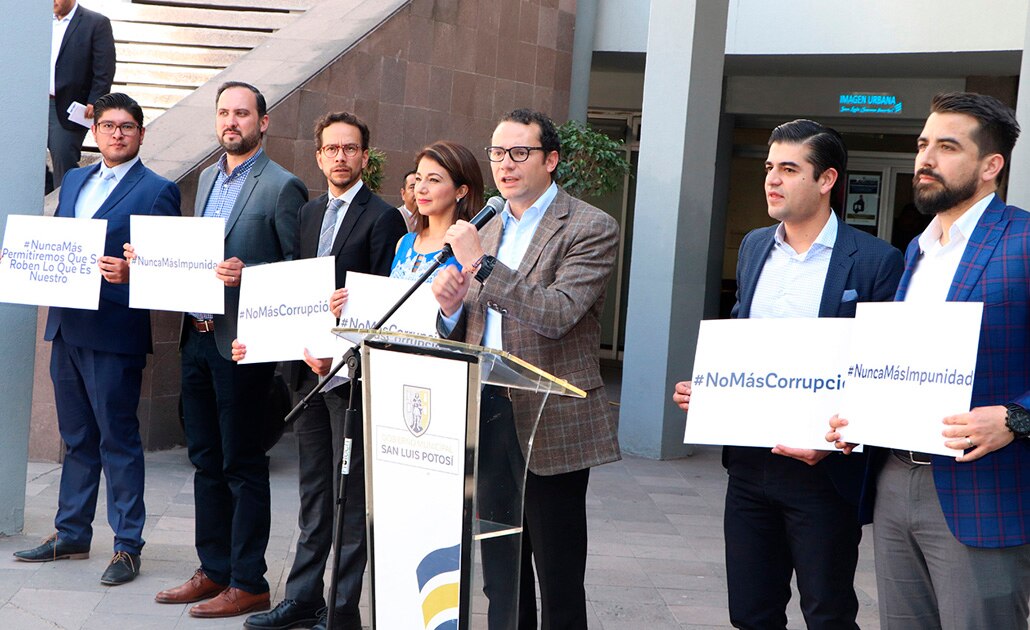 Respalda PAN municipal a Xavier Nava por denuncias contra antecesores