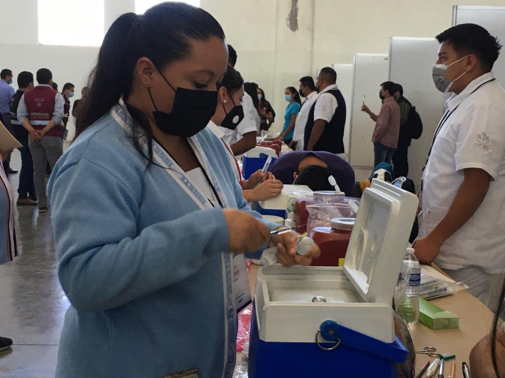 Aplicarán segundas dosis para menores de 12 a 17 años en capital de SLP