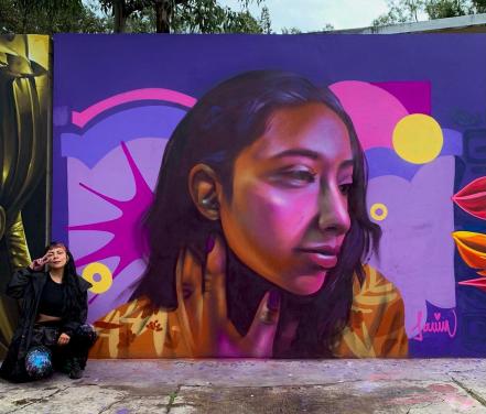 Potosina conquista con ilustraciones feministas a Karol G y Amazon Music México