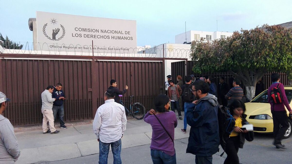 Potosinos protestan contra Ley de Seguridad Interior