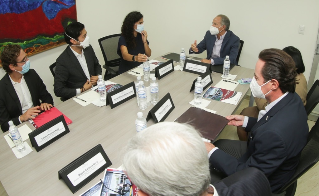 Juan Manuel Carreras recibe en SLP a Luisa María Alcalde, titular de STPS