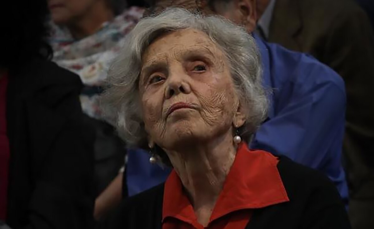 Desaparición de los 43 de Ayotzinapa, "peor" que matanza del 68: Elena Poniatowska