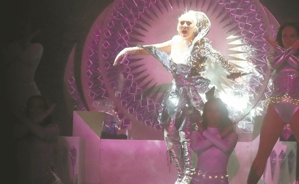 La esperan 18 años para 75 minutos de show de Christina Aguilera