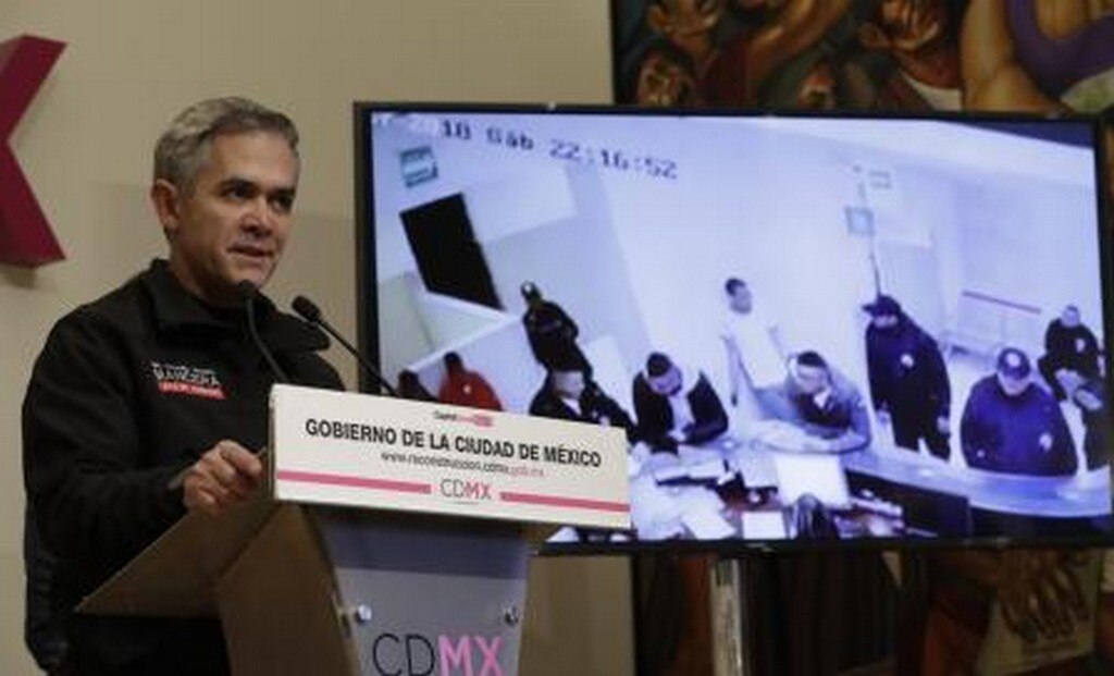 No hay "certificación" de que policías hayan golpeado a joven: Mancera