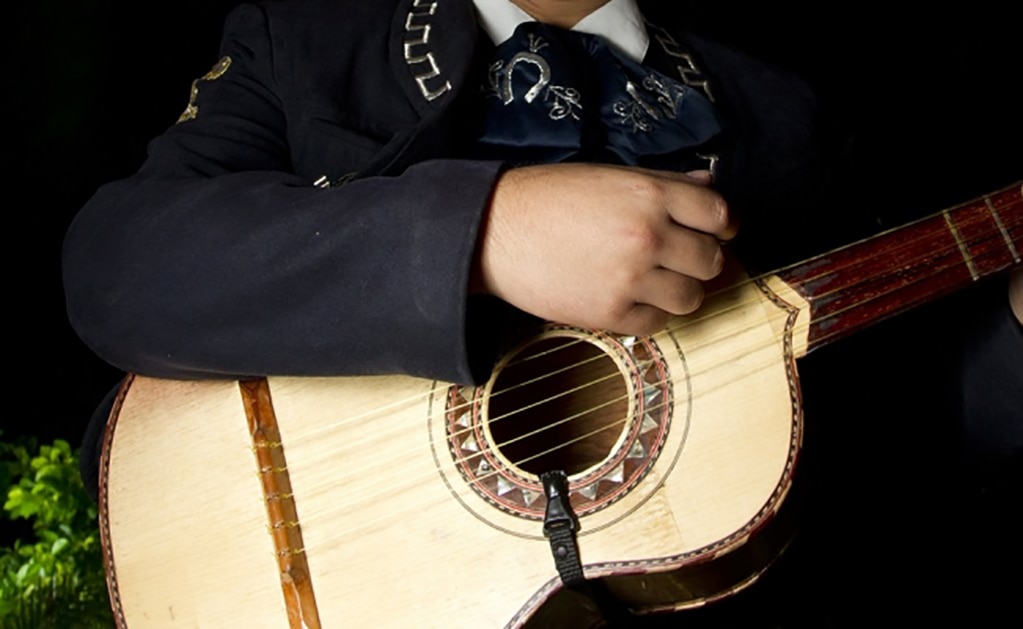 Arman 4 horas de fiesta con 50 mariachis, pero acaban detenidos; deben 78 mil pesos