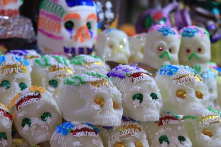 FOTOS. Catrinas, color y tradiciones se apoderan del Mercado República para celebrar este Día de Muertos en SLP 