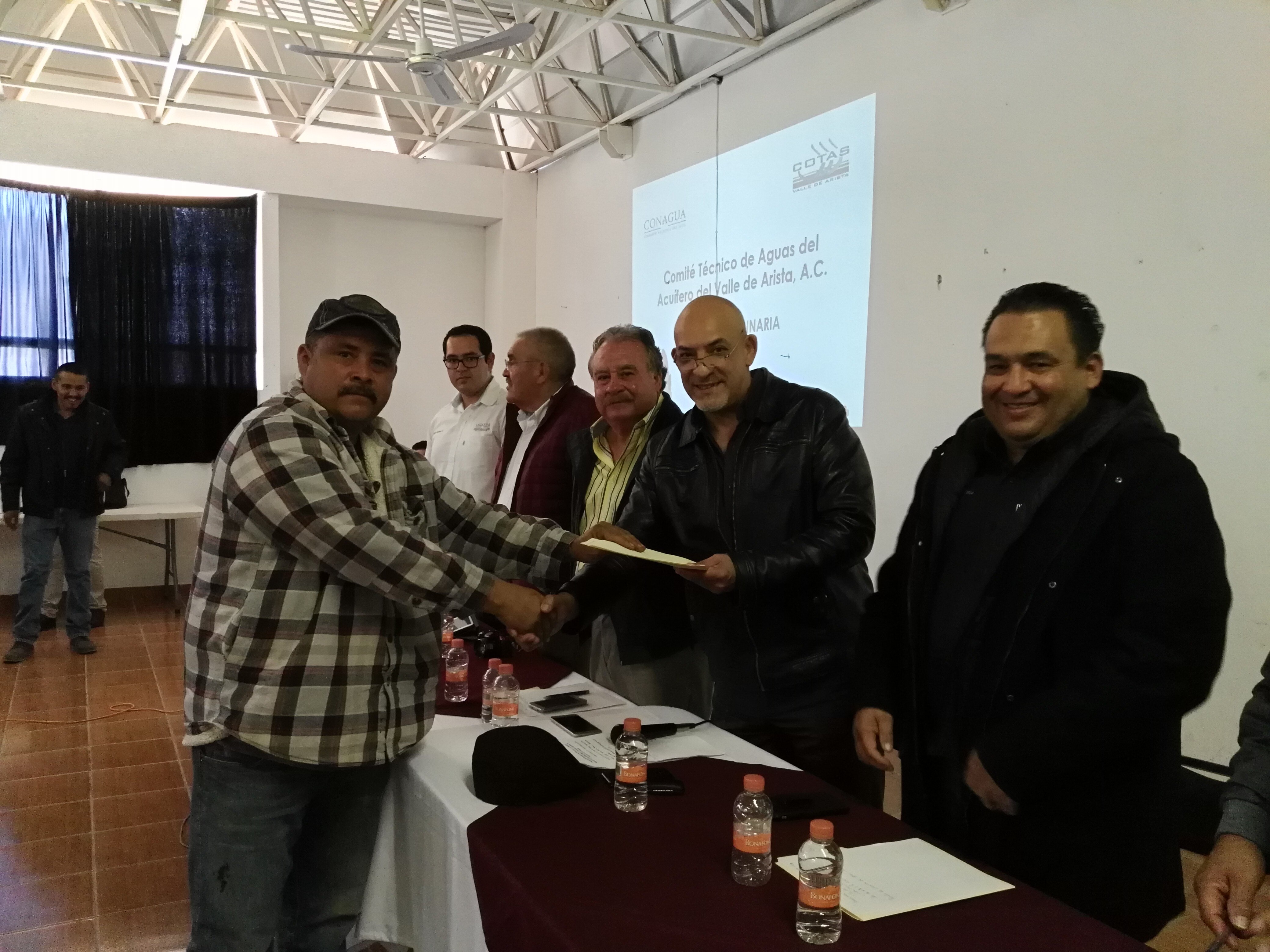 Entregan 57 títulos de concesión para uso agrícola