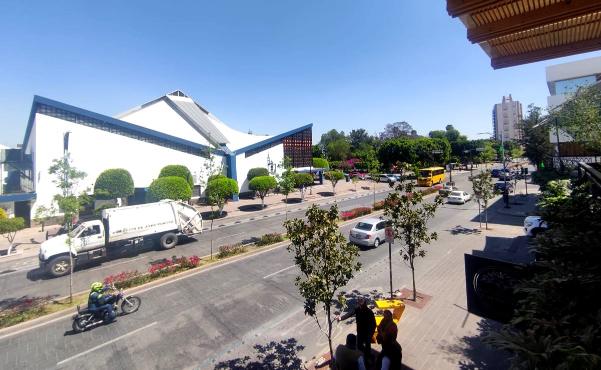 Paseo Carranza con más de la mitad de locales desocupados; comercios exigen reubicación de ciclovía en SLP