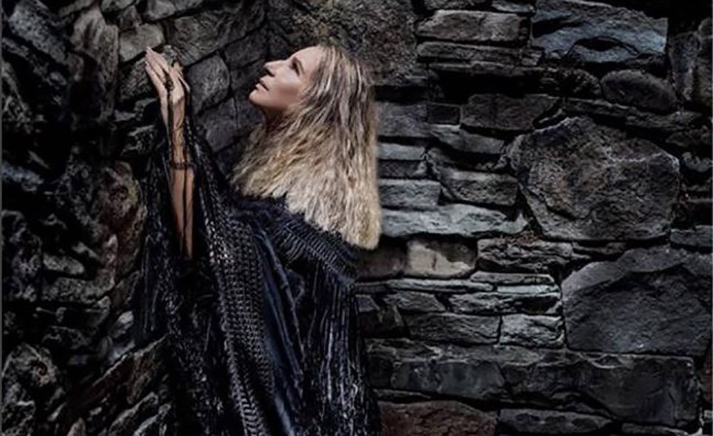 En nueva canción, Barbra Streisand le dice a Trump "¡No me mientas!"