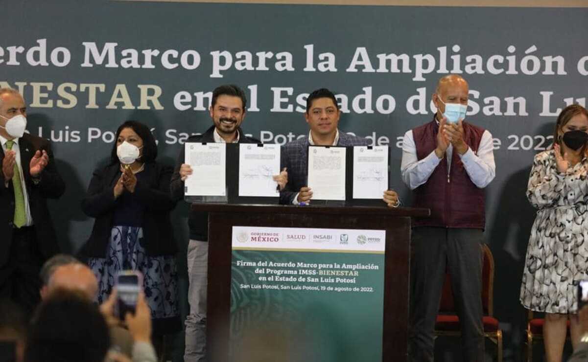 Firman convenio Gallardo y Zoé Robledo para adherir Servicios de Salud de SLP al IMSS Bientestar