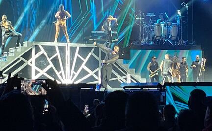 Ricky Martín llena de energía el escenario y pone a bailar a todos en la Fenapo 2024