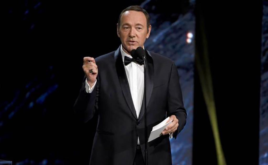 Scotland Yard investiga otro caso contra Kevin Spacey