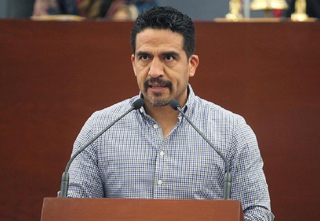 Diputado denuncia retén del SAT en la carretera 57