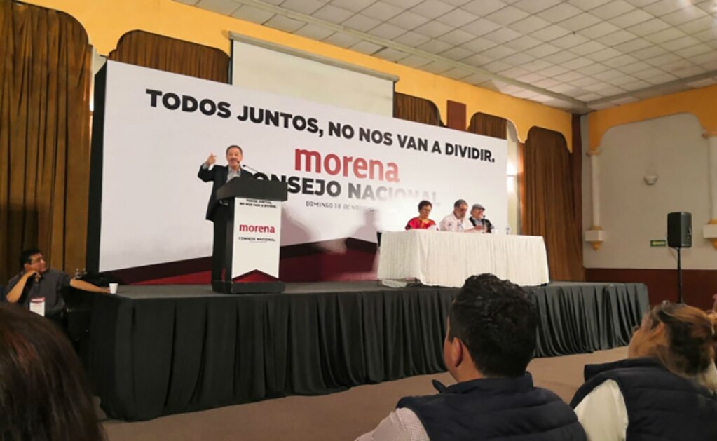 Consejo de Morena propone nombrar interinato y dejar fuera a Yeidckol Polevnsky