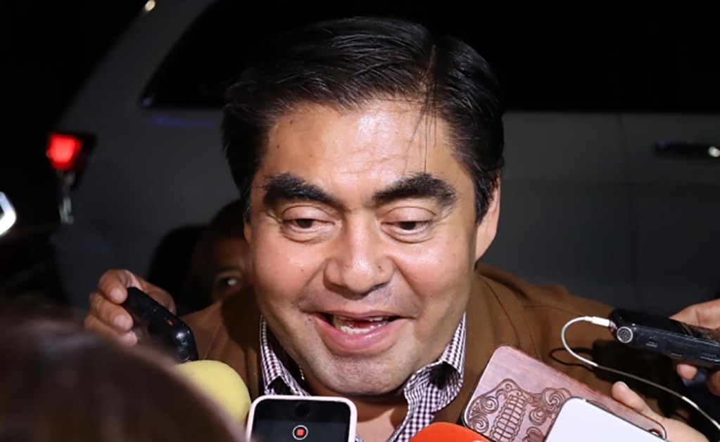 Eligen a Miguel Barbosa como candidato de Morena en Puebla