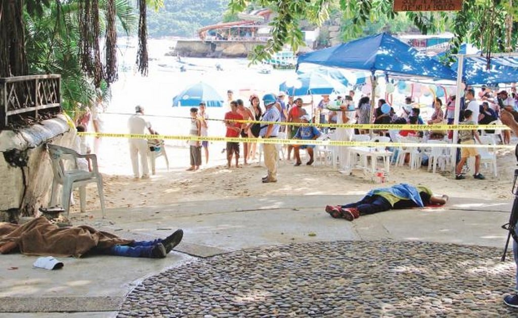 Matan a dos en playa de Caleta, en Acapulco