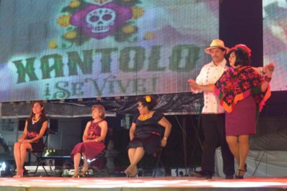 Con caravana y huapangueros concluye “Xantolo se vive en tu ciudad” en zona metropolitana de SLP