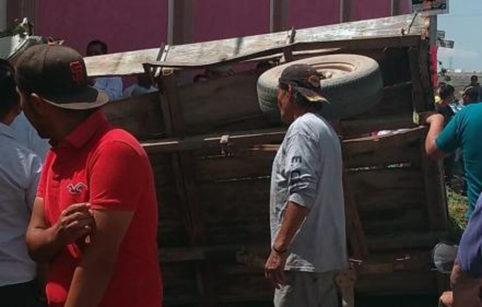 Camionero arrolla volanta 