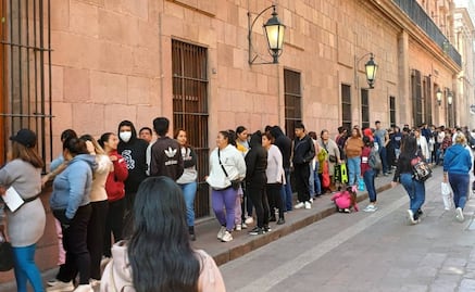 “Dinoasis” desata locura; potosinos hacen fila por entradas gratuitas al nuevo parque acuático