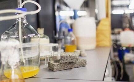  Desarrollan el primer 'bioladrillo' hecho con orina humana
