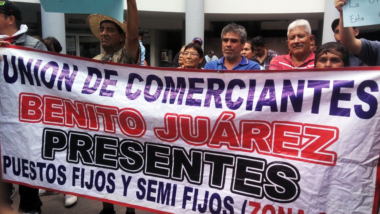 Comerciantes dan bienvenida a Xavier Nava 