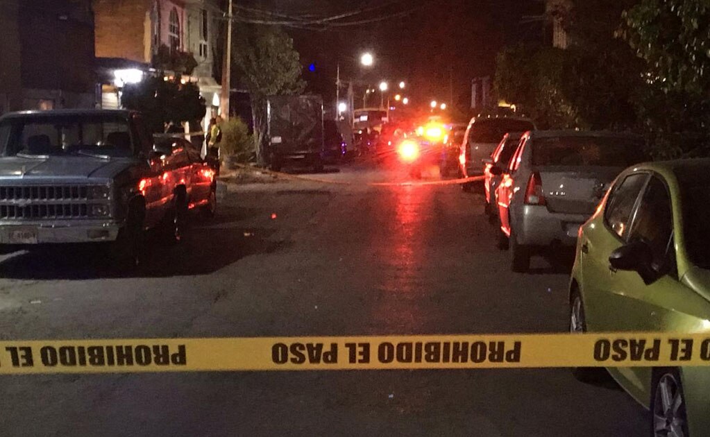 Balean a policía, fallece en el hospital 