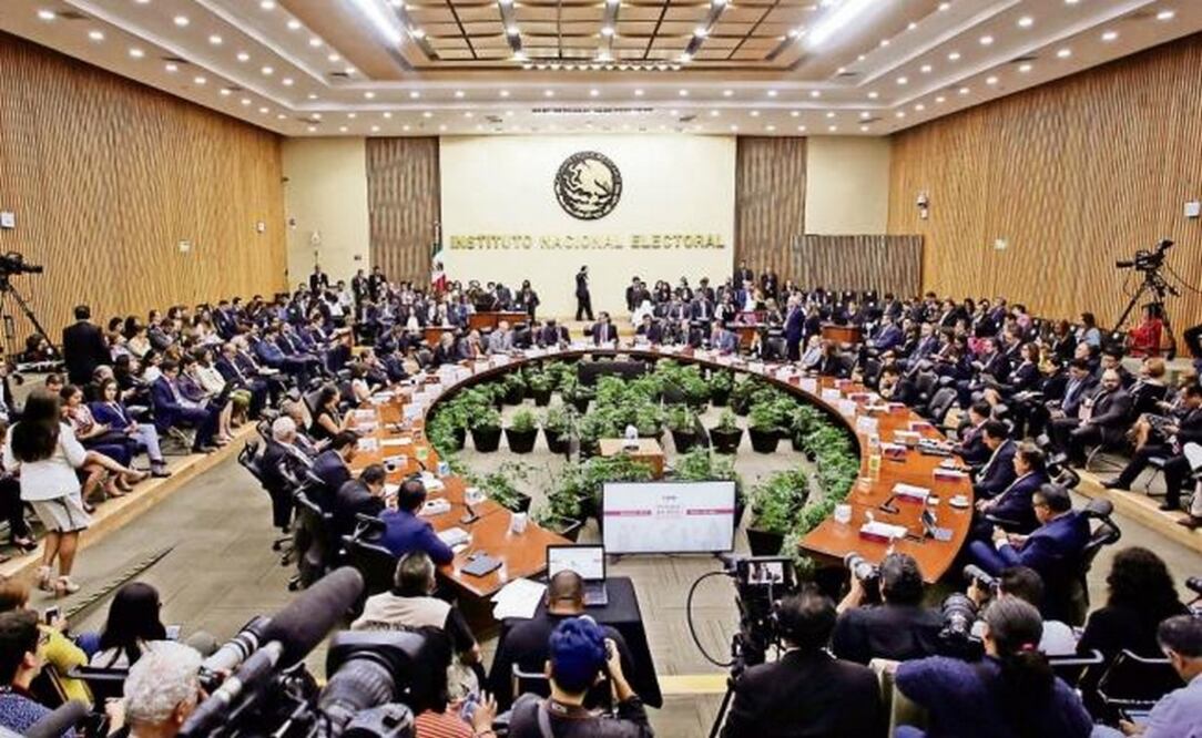 Los cómputos finales del INE confirmaron que la coalición Morena-PES-PT tendrá mayoría simple en las dos cámaras del Congreso de la Unión. Foto: ARCHIVO EL UNIVERSAL