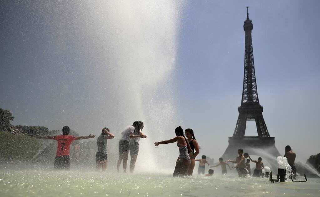 Reportan 2 muertes por altas temperaturas en España; Francia llega a 45 grados