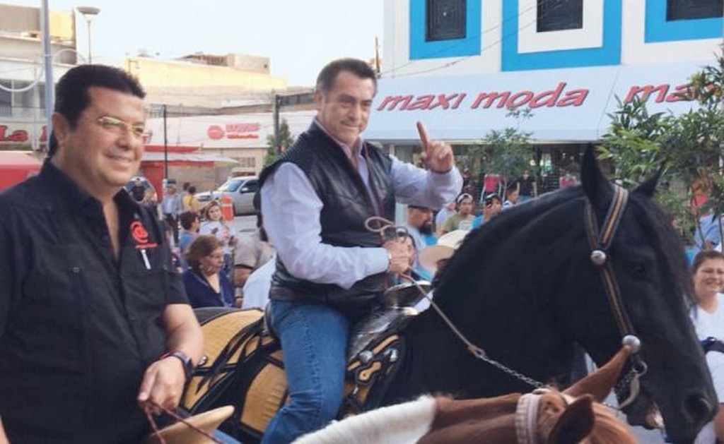 El candidato independiente Jaime Rodríguez Calderón El Bronco se reunió con productores y ganaderos de Chihuahua, a quienes adelantó que el 10 de junio dará a conocer su propuesta para el agro mexicano (ALBERTO MORALES. EL UNIVERSAL)