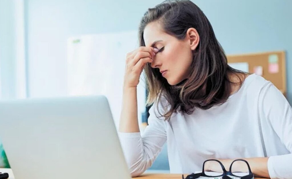 La condición invalidante de este síndrome y sus consecuencias (por ejemplo, la pérdida del empleo) hacen que los pacientes se estresen y el SFC empeore. Foto: ESPECIAL