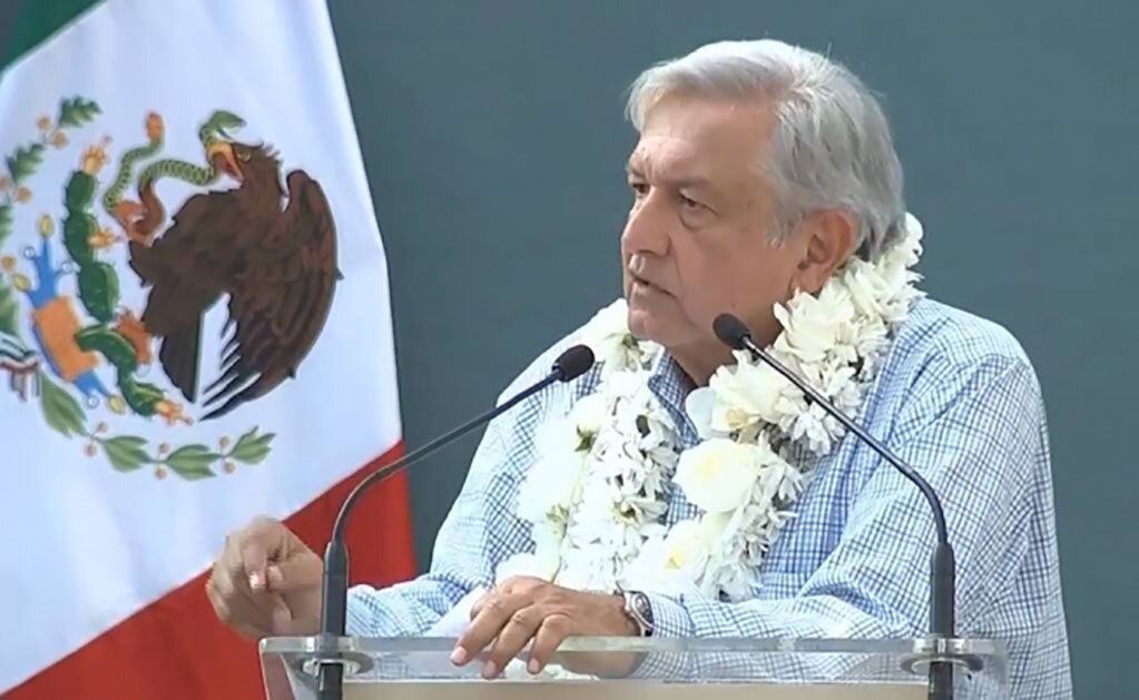 López Obrador, a favor del libre comercio, pero "primero México y luego el extranjero"