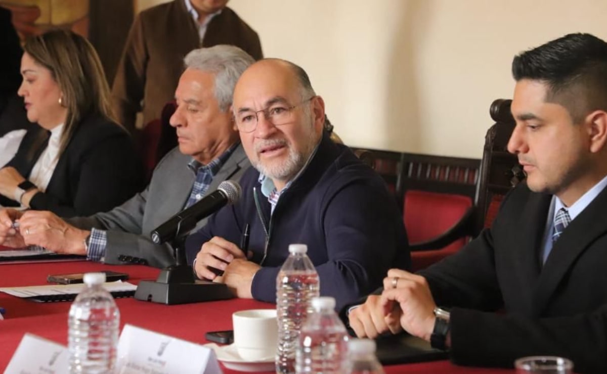 “Aunque la Ley me permite seguir, yo tomaré la mejor decisión para sobre todo, y esa fue mi apuesta, no descuidarla ciudad, los servicios, la atención a la ciudadanía eso no puede caer”, precisó el aún edil de San Luis Potosí. Foto: Archivo EL UNIVERSAL