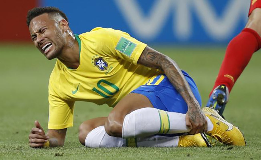 La Cruz Roja se burla de Neymar