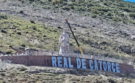 En el cerro del Orégano, Real de Catorce estrena su monumental escultura de San Francisco de Asís
