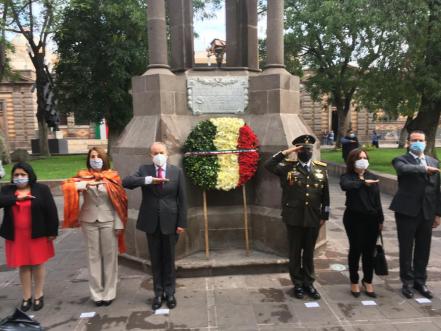 JMCL reconoce labor de sector salud en conmemoración del 210 aniversario de la Independencia