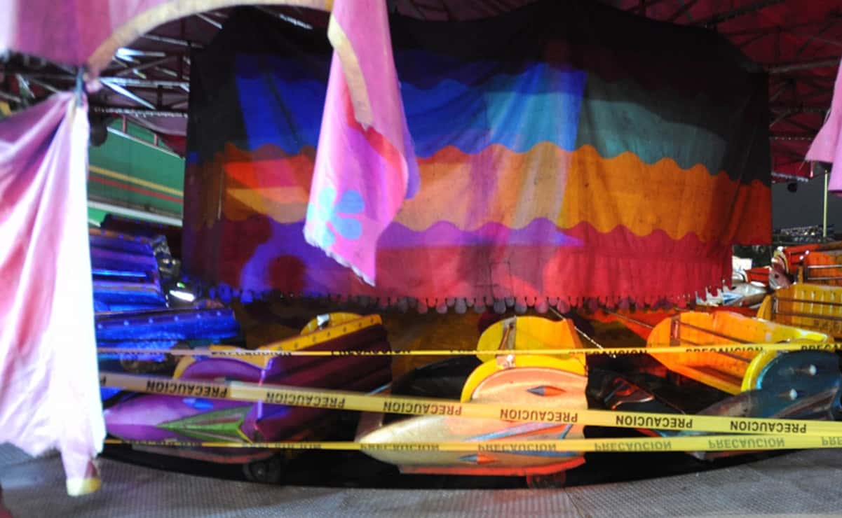 Joven muere al salir proyectado de juego mecánico en feria de la CDMX
