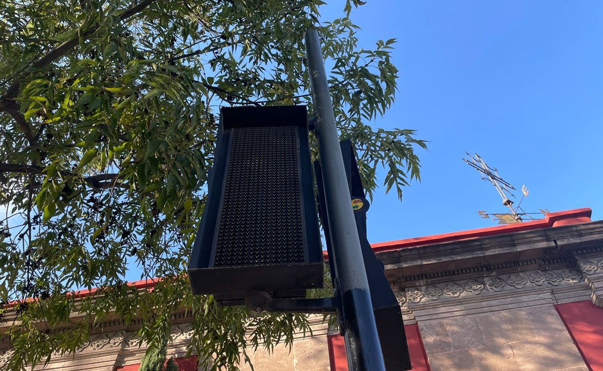 Reportan inservibles los semáforos peatonales en distintos punto de avenida Carranza de SLP