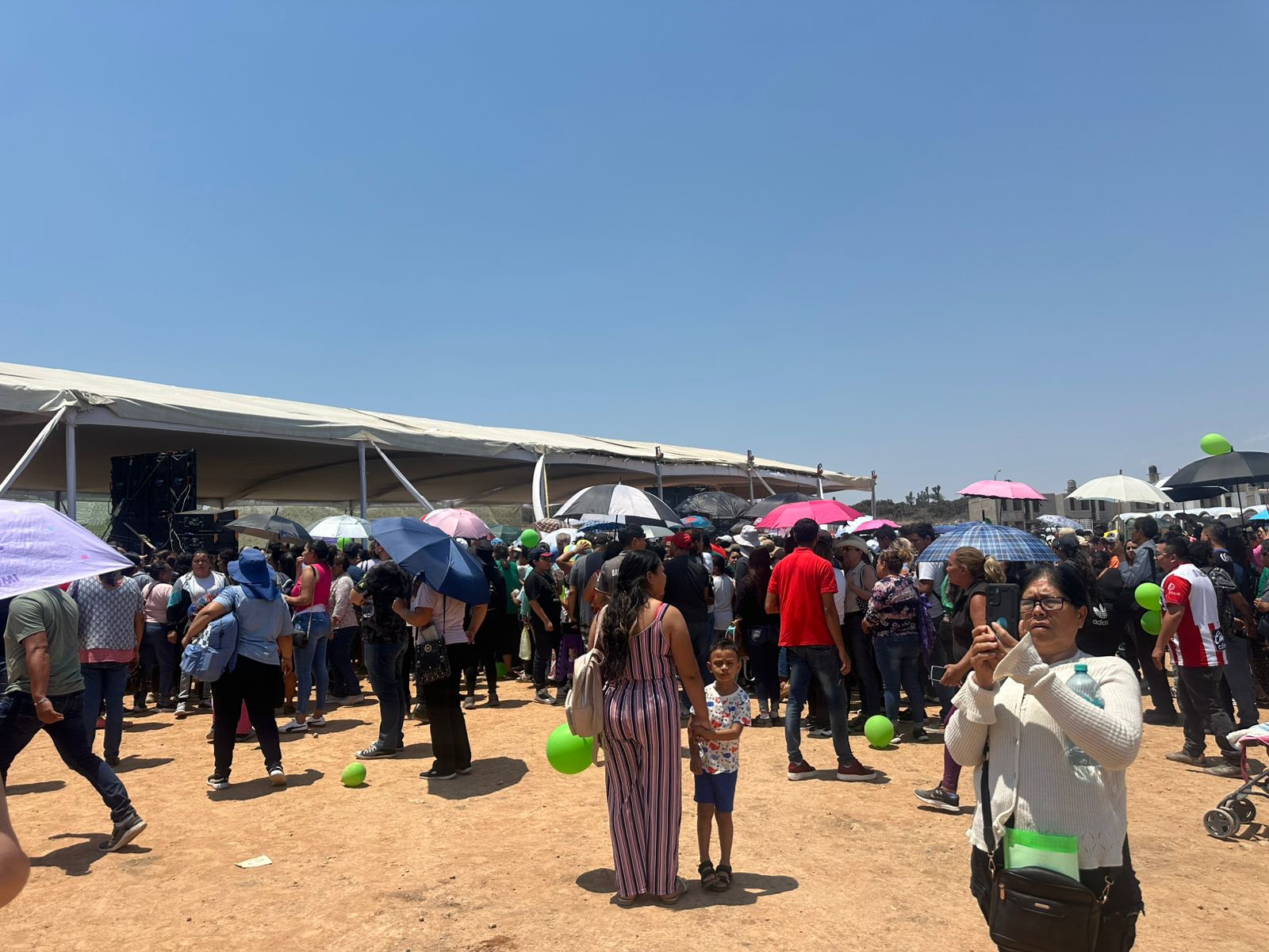 Entrega gobierno de SLP los primeros terrenos gratis. Foto: Samuel Estrada
