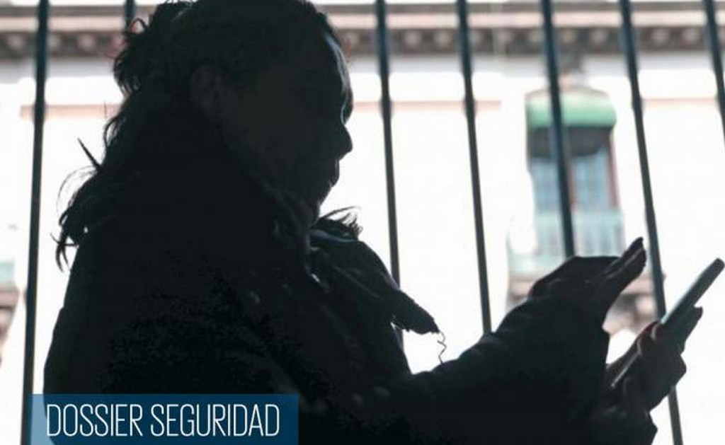 Tras ser víctima de un delito, Evangelina Amezcua ha tomado la decisión de no realizar ningún movimiento bancario a través de su computadora o celular
