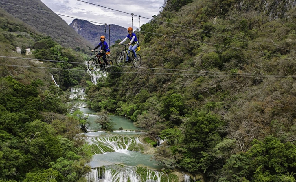 Visita las cascadas de la Huasteca Potosina y súbete a la tirolesa en bicicleta