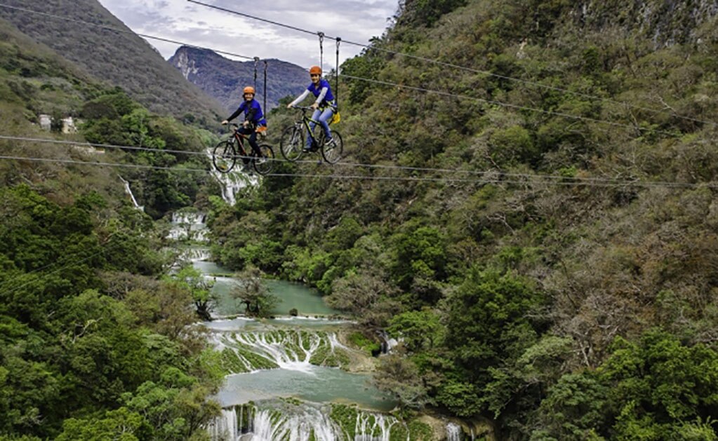 Visita las cascadas de la Huasteca Potosina y súbete a la tirolesa en bicicleta