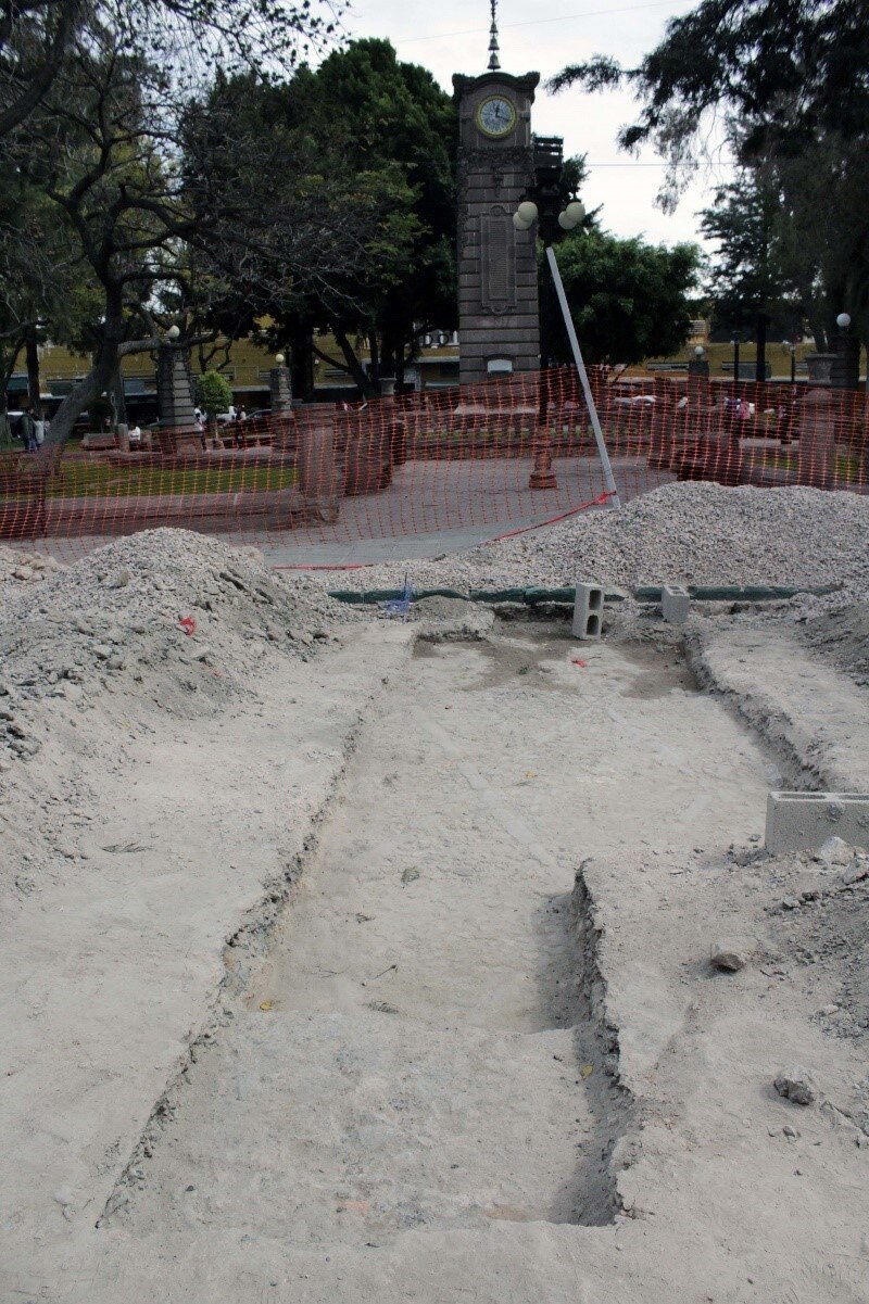 Obras en capital de SLP ponen al descubierto vestigios del siglo XVII y XIX. Foto: INAH-SLP