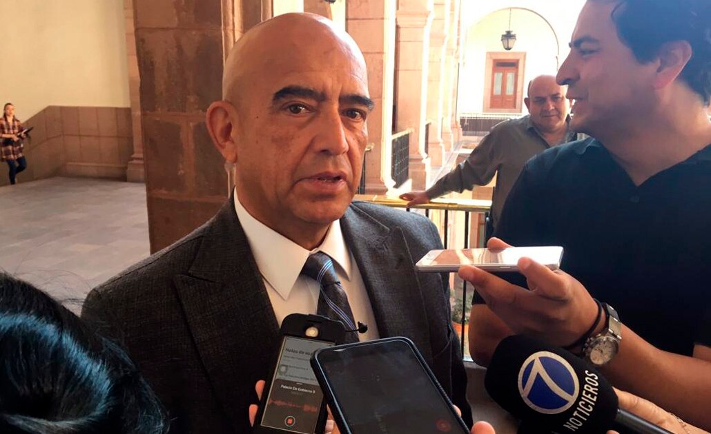 Presidentes municipales se niegan a certificar a sus policías: Leal Tovías