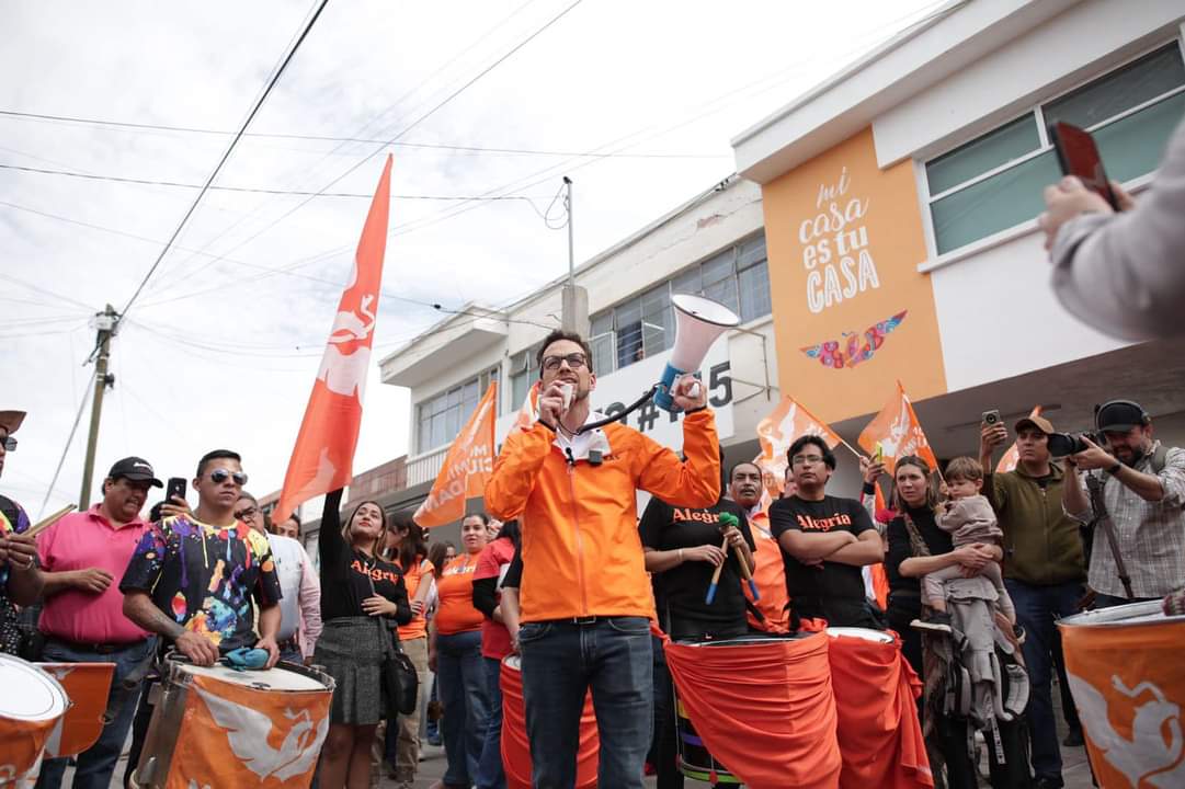 Acusa candidato de MC que hay uso de los recursos municipales para financiar campaña de Enrique Galindo en SLP