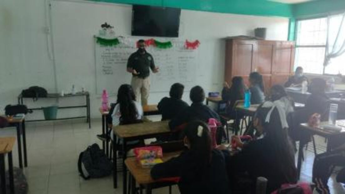 Con talleres en escuelas y empresas, la Secretaría de Seguridad de SLP fomenta la prevención del delito 