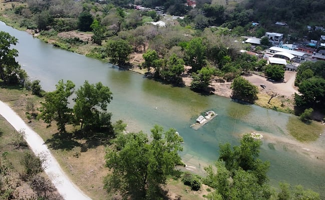 Así es la excéntrica "playa" escondida en una comunidad de la Huasteca potosina que pocos conocen