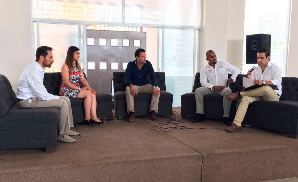 Candidatos de Morena presentan propuestas ante empresarios