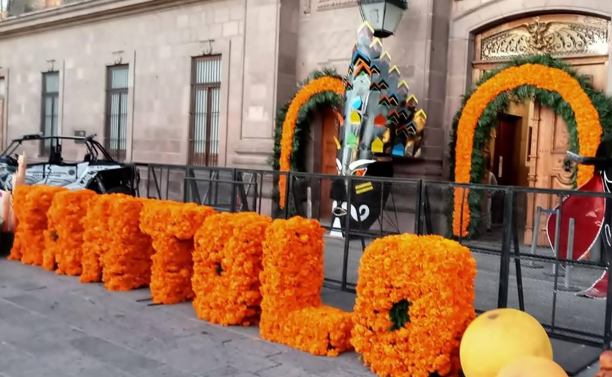 Con cempasúchil y calaveras, así lucen los primeros preparativos para Xantolo en SLP