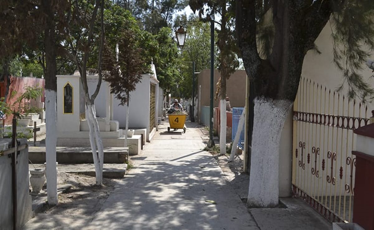 Por semáforo amarillo, panteones de Soledad operarán al 50% de aforo