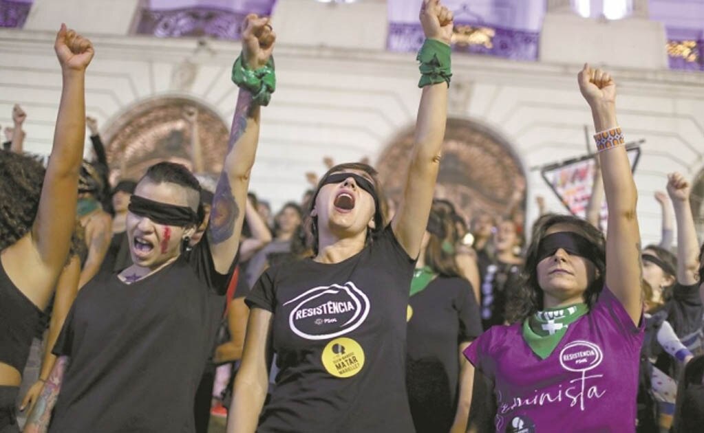 “Y la culpa no fue mía: yo era una niña, él un viejo”